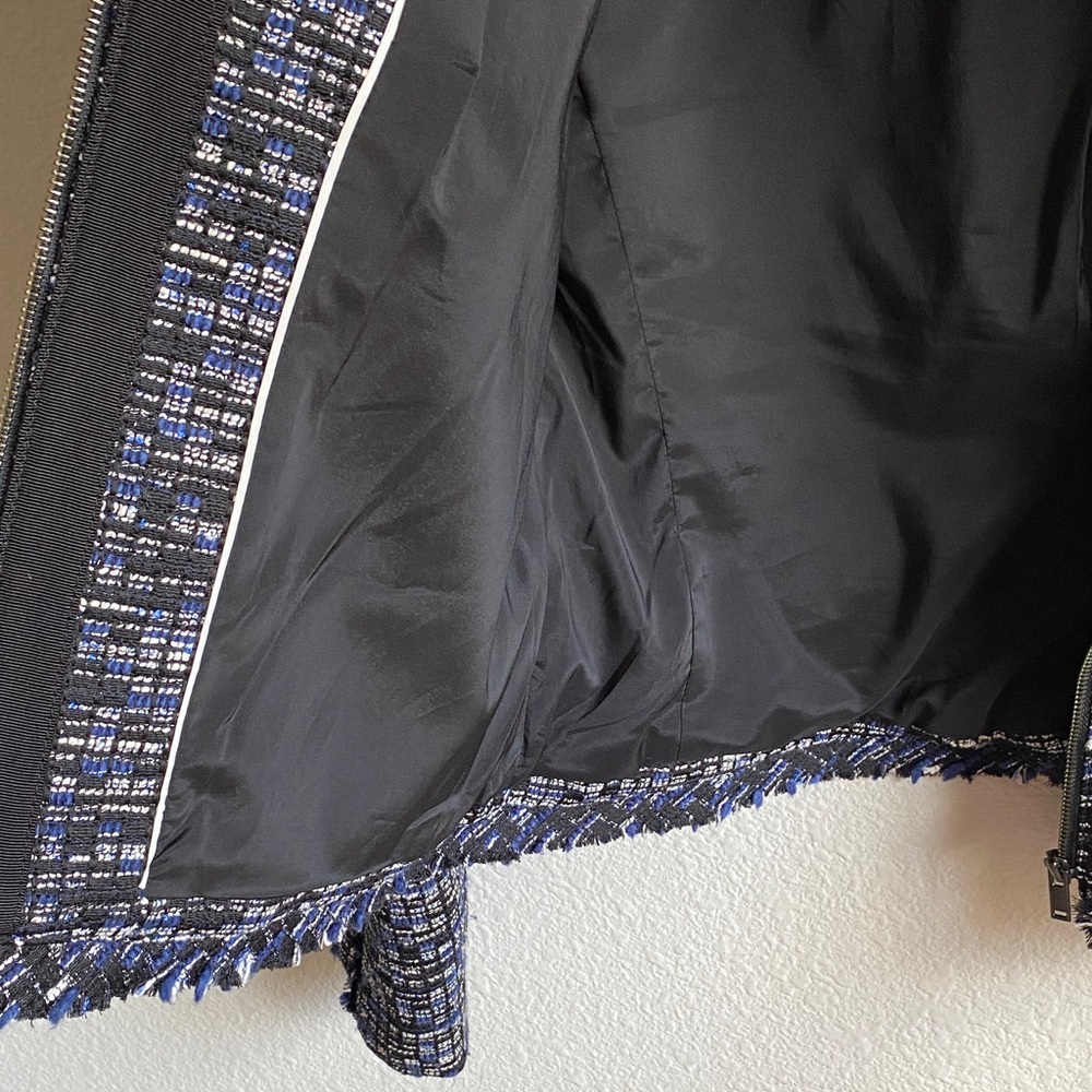 Women’s Banana Republic Black, Navy, and White Tweed Blazer - Picture 12 of 13